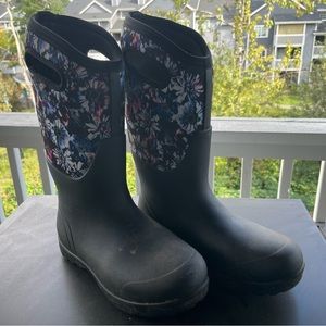 BOGS Farm Boots Women’s Size 9